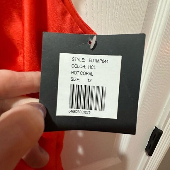 NWT ELLEN TRACY Sz 12 Red Sleeveless A line fFlared Dress Pleated Trim Detail - Picture 3 of 6